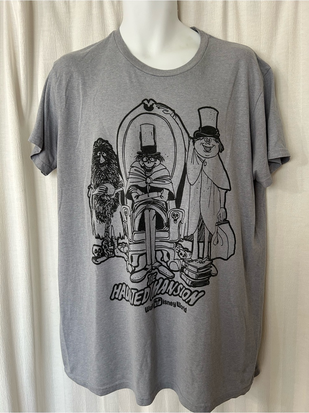 Tee: haunted mansion hitchhikers disney vault collection xl
